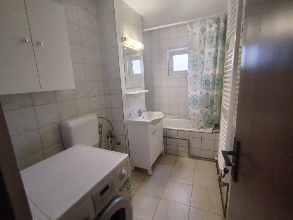 Apartament cu 3 camere de inchiriat in Timisoara, zona Girocului 8, foxfort.ro
