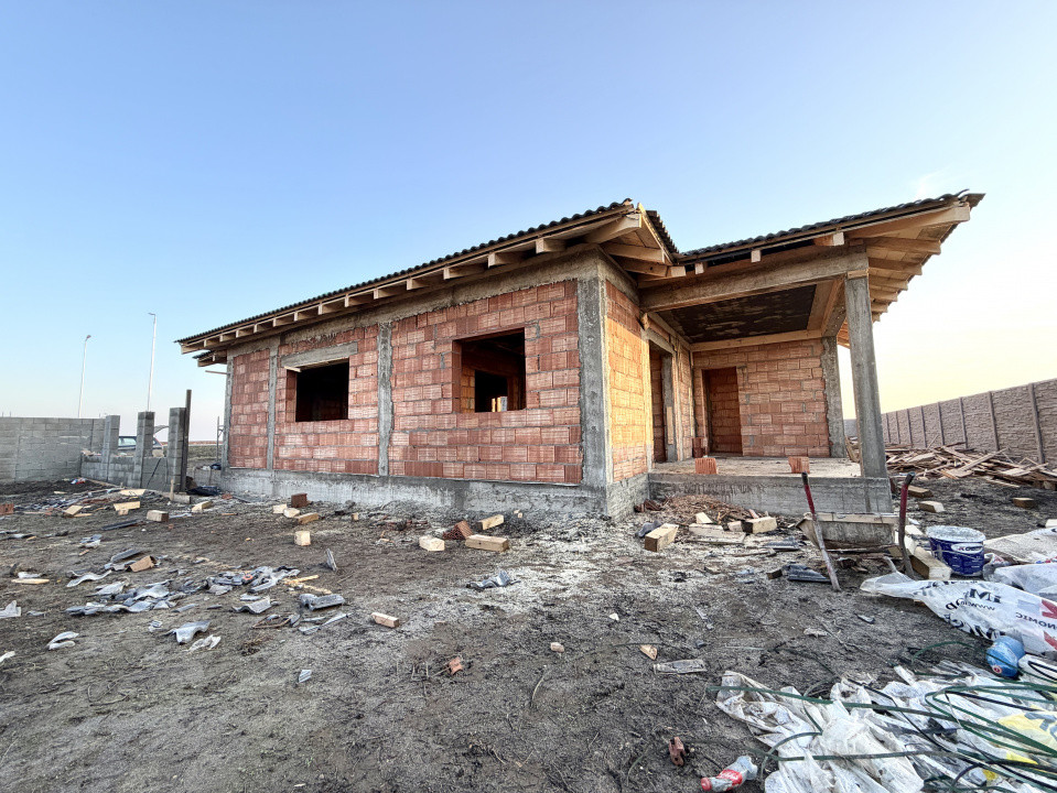 Casa individuala cu 3 camere pe parter, zona Sanandrei 1, foxfort.ro