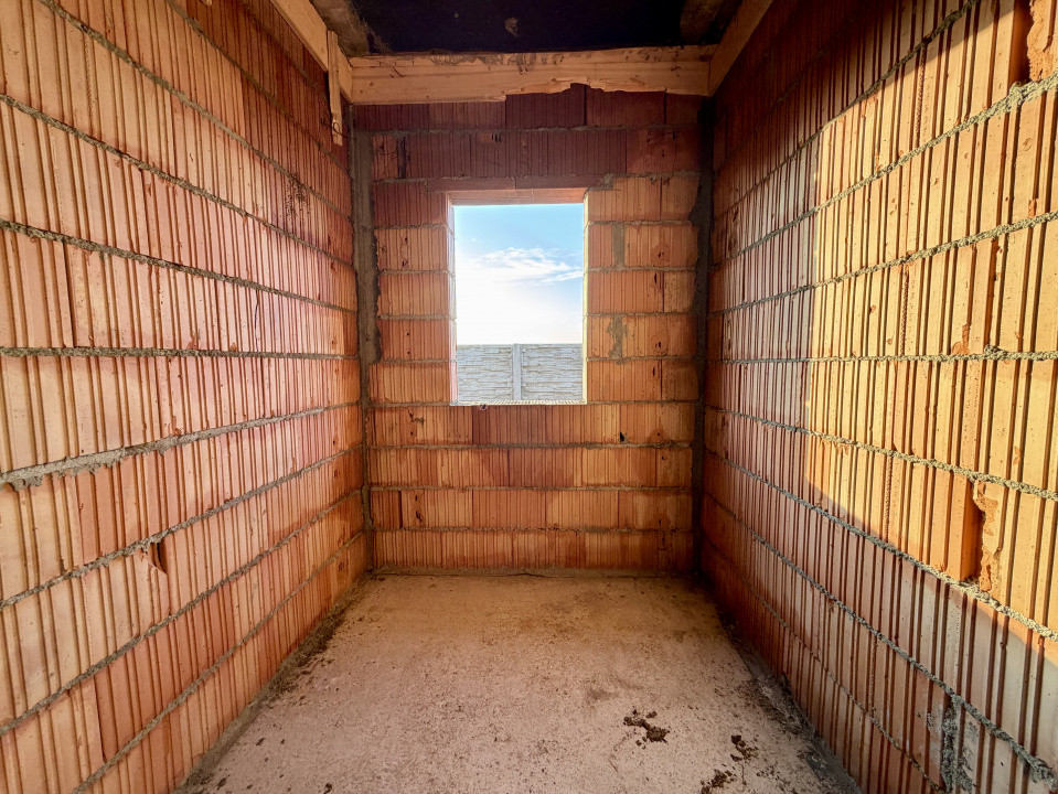 Casa individuala cu 3 camere pe parter, zona Sanandrei 4, foxfort.ro