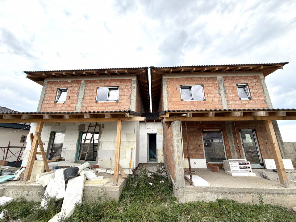 Duplex cu 4 camere Parter + Etaj, zona Sanandrei 1, foxfort.ro