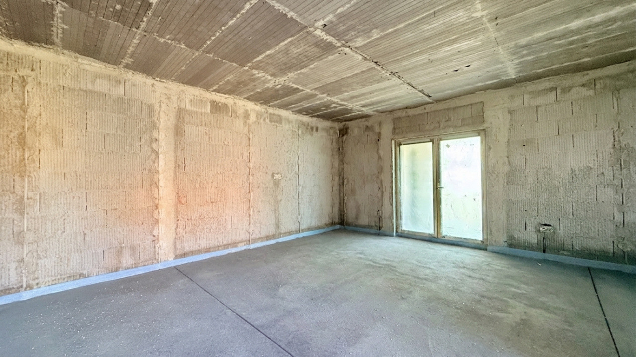 Duplex cu 3 camere si 2 bai pe parter, zona Albina 2, foxfort.ro