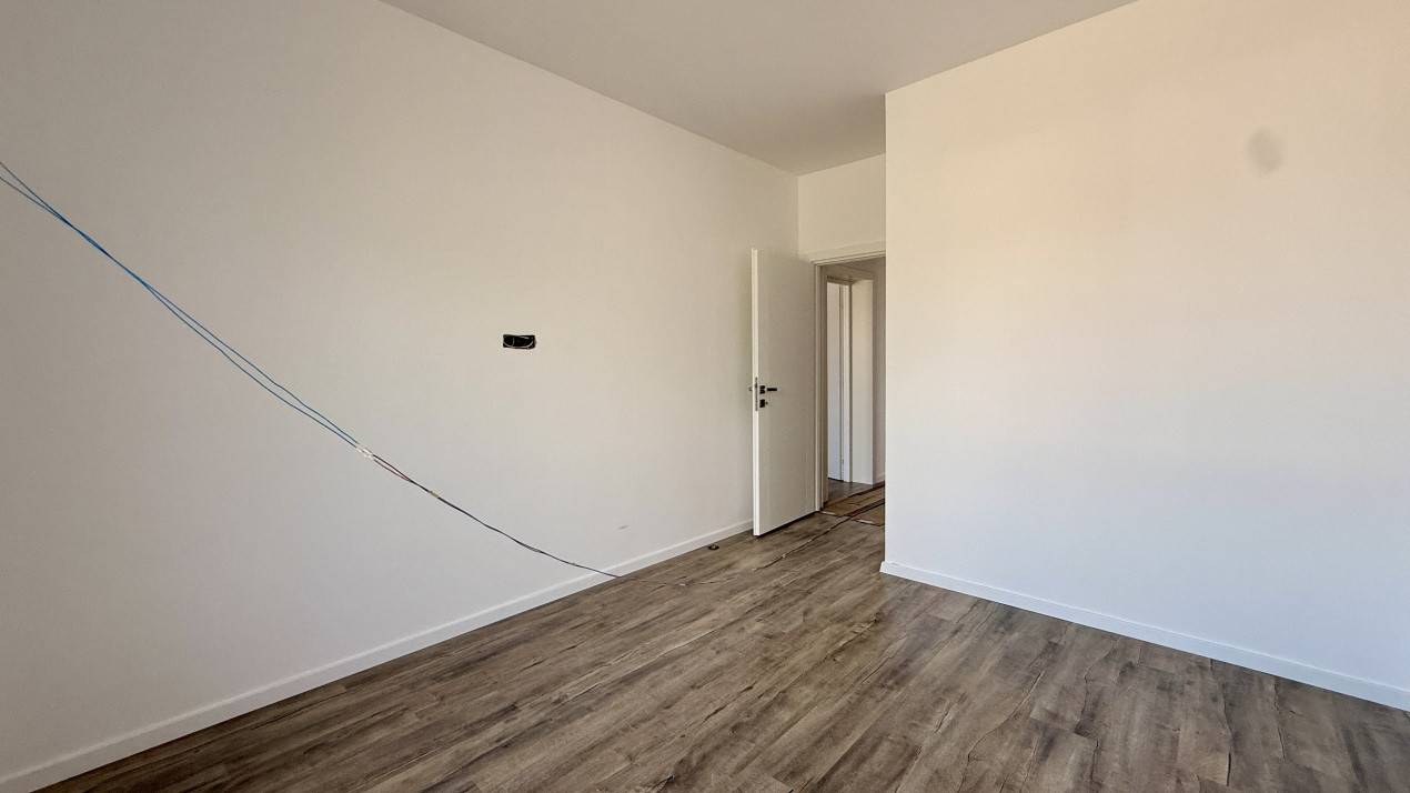 Duplex cu 3 camere si 2 bai pe parter, zona Albina 7, foxfort.ro