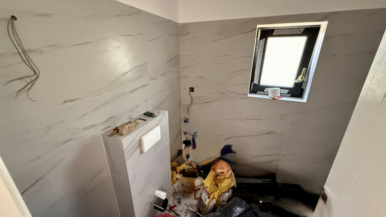 Duplex cu 3 camere si 2 bai pe parter, zona Albina 9, foxfort.ro