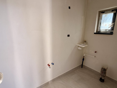 Duplex cu 3 camere si 2 bai pe parter, zona Albina imagine mica 12, foxfort.ro
