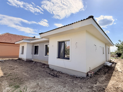 Duplex cu 3 camere si 2 bai pe parter, zona Albina imagine mica 13, foxfort.ro