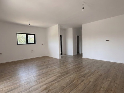 Duplex cu 3 camere si 2 bai pe parter, zona Albina imagine mica 3, foxfort.ro