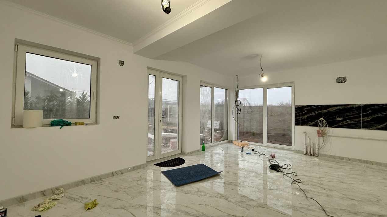 Duplex cu 4 camere, Parter + Mansarda, zona Sanandrei 3, foxfort.ro