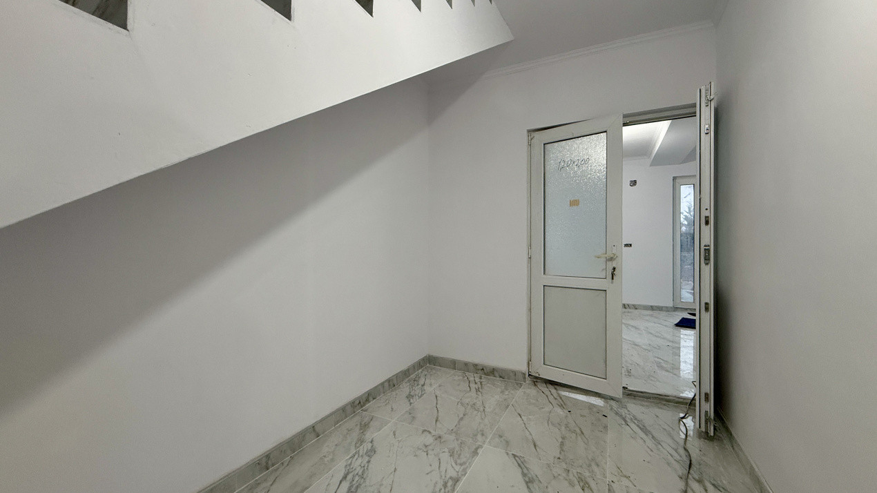 Duplex cu 4 camere, Parter + Mansarda, zona Sanandrei 22, foxfort.ro