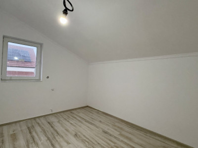 Duplex cu 4 camere, Parter + Mansarda, zona Sanandrei imagine mica 13, foxfort.ro