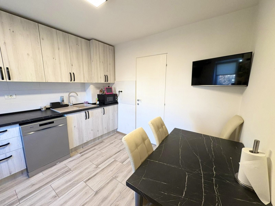 Apartament cu 3 camere de vanzare in Timisoara, zona Aradului 6, foxfort.ro