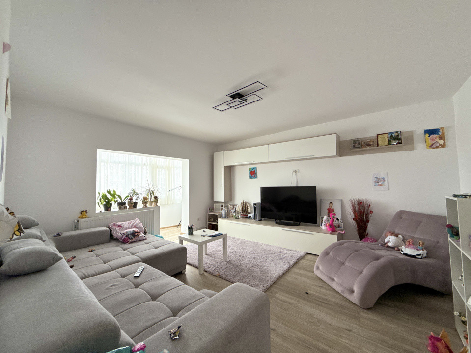 Apartament cu 3 camere de vanzare in Timisoara, zona Aradului 12, foxfort.ro