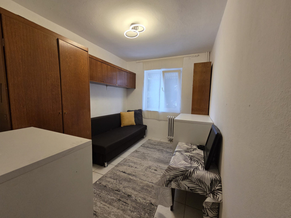 Garsoniera de vanzare, confort 3, Etaj 1, zona Romanilor 1, foxfort.ro