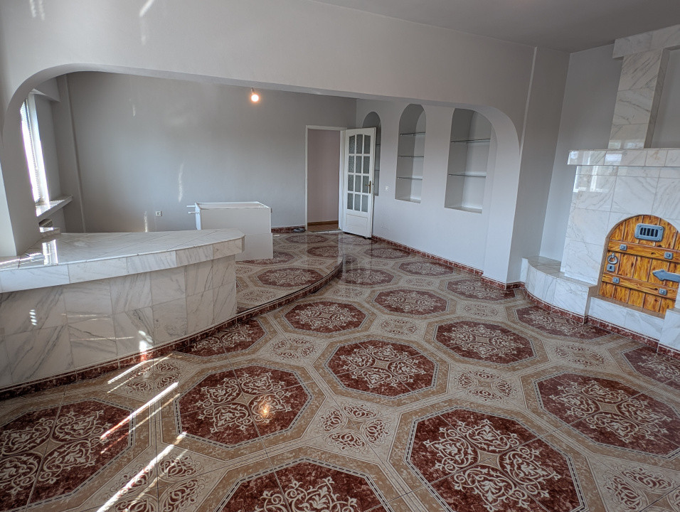 Apartament de 165 mp, 4 camere, zona Intim, Arad 16, foxfort.ro