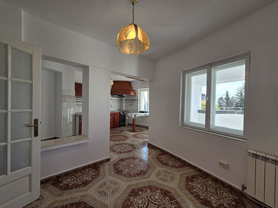 Apartament de 165 mp, 4 camere, zona Intim, Arad 19, foxfort.ro