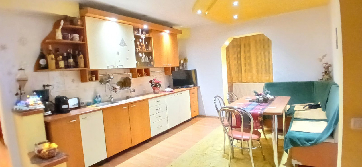Apartament cu 3 camere in Calea Aradului, la 5 minute de Iulius Mall 4, foxfort.ro