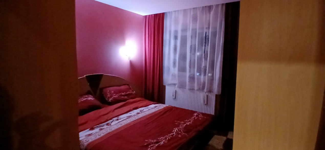 Apartament cu 3 camere in Calea Aradului, la 5 minute de Iulius Mall 11, foxfort.ro