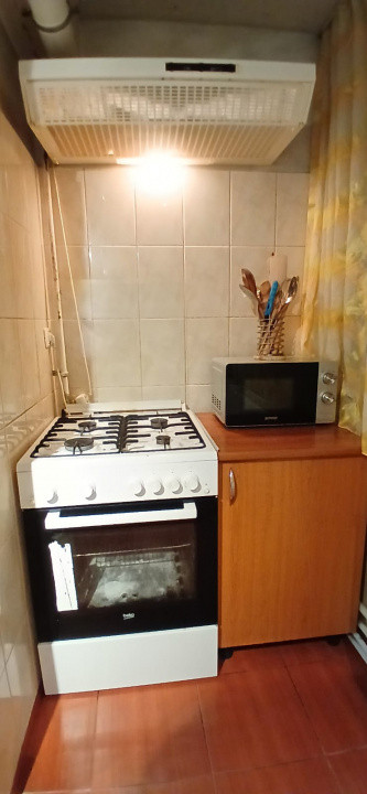 Apartament cu 3 camere in Calea Aradului, la 5 minute de Iulius Mall 15, foxfort.ro
