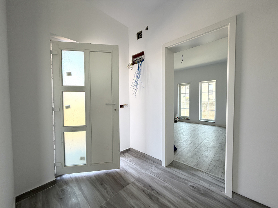 Casa individuala cu 3 camere - predare la cheie, in Sanandrei 3, foxfort.ro