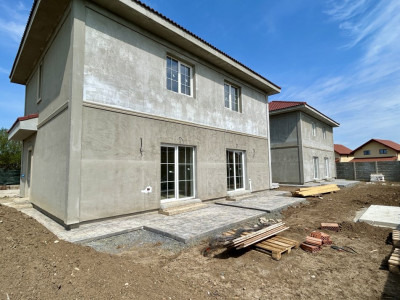 Duplex cu 3 camere parter + etaj - Sanandrei