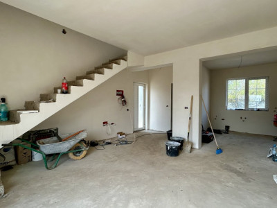 Duplex cu 3 camere parter + etaj - Sanandrei imagine mica 3, foxfort.ro