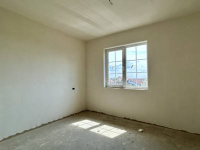 Duplex cu 3 camere parter + etaj - Sanandrei imagine mica 9, foxfort.ro