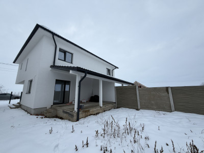 Duplex cu 3 camere la cheie, teren 270 mp, perete dublu - Sanandrei