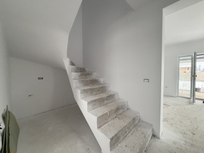 Duplex cu 3 camere la cheie, teren 270 mp, perete dublu - Sanandrei imagine mica 7, foxfort.ro