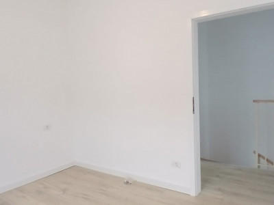 Duplex cu 5 camere in Utvin finalizat in 2025 imagine mica 16, foxfort.ro