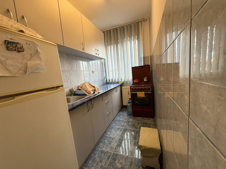 Apartament cu 3 camere de vanzare in Timisoara, zona Cetatii 6, foxfort.ro