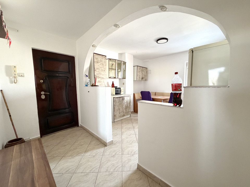 Apartament cu 2 camere semidecomandat, mobilat complet - zona Sagului 4, foxfort.ro