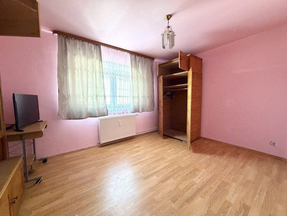Apartament cu 2 camere semidecomandat, mobilat complet - zona Sagului 5, foxfort.ro