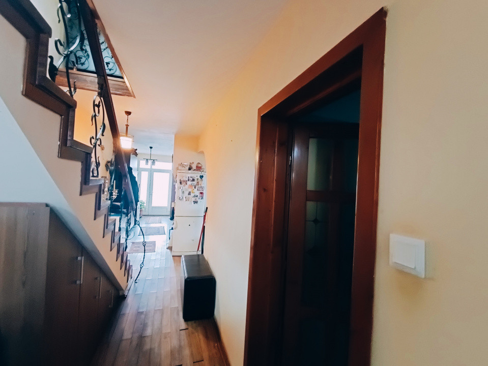 Duplex cu 4 camere, Parter + Mansarda, zona Giarmata Vii 14, foxfort.ro