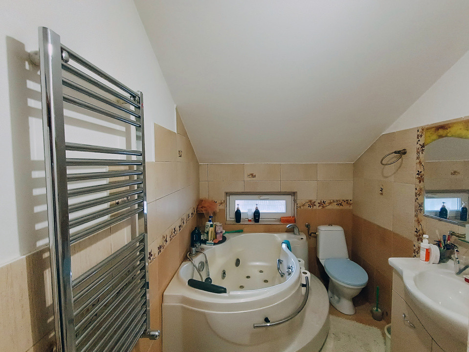 Duplex cu 4 camere, Parter + Mansarda, zona Giarmata Vii 19, foxfort.ro