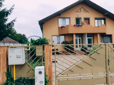 Duplex cu 4 camere, Parter + Mansarda, zona Giarmata Vii