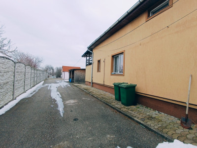 Duplex cu 4 camere, Parter + Mansarda, zona Giarmata Vii imagine mica 30, foxfort.ro