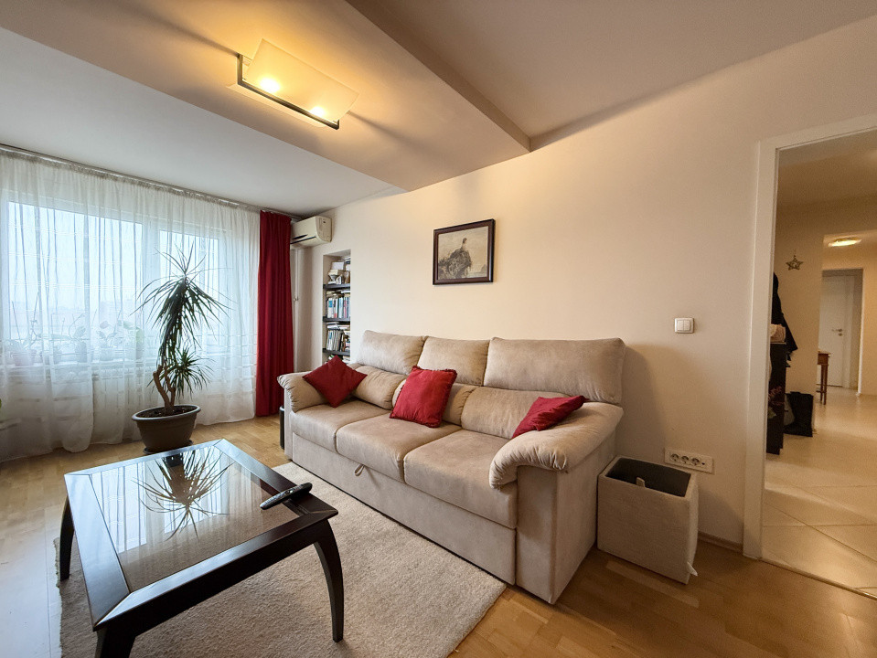 Apartament cu 3 camere de vanzare in Timisoara, zona Circumvalatiunii 1, foxfort.ro