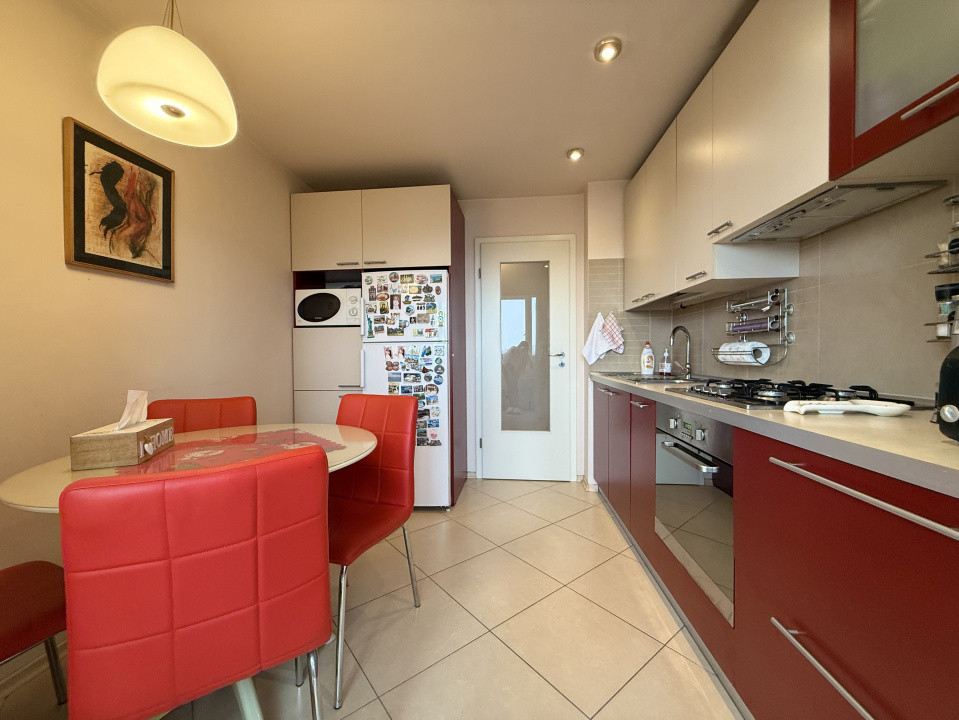 Apartament cu 3 camere de vanzare in Timisoara, zona Circumvalatiunii 30, foxfort.ro