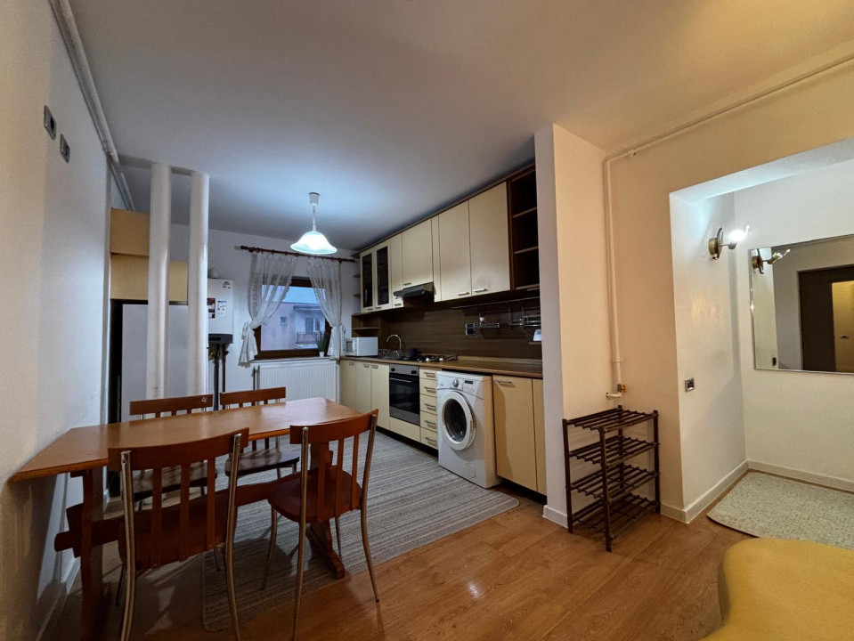 Apartament cu 2 camere de inchiriat, semidecomandat, 54 mp utili, zona Miorita 3, foxfort.ro