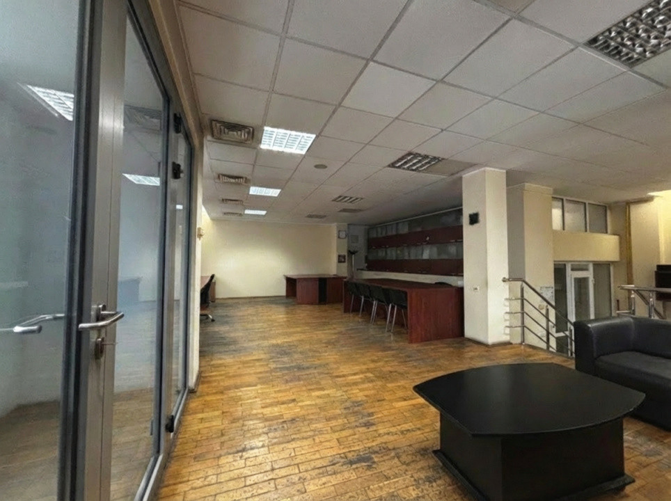 De inchiriat spatii birouri (SAD) in Complexul Studentesc, 180 mp utili 1, foxfort.ro