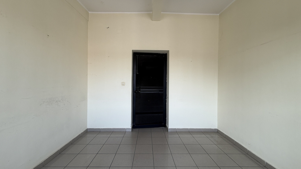 Birou de inchiriat 12 mp, etaj 1, zona Lipovei 4, foxfort.ro