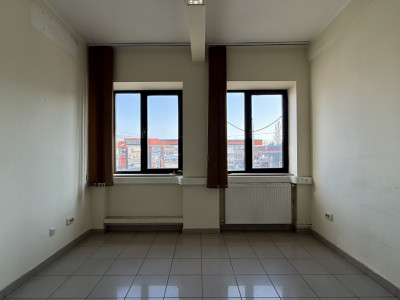 Birou de inchiriat 12 mp, etaj 1, zona Lipovei imagine mica 3, foxfort.ro