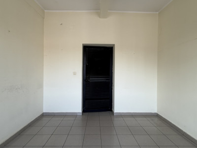 Birou de inchiriat 12 mp, etaj 1, zona Lipovei imagine mica 4, foxfort.ro