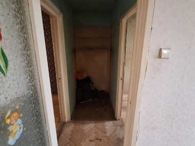 Apartament cu 3 camere + boxa, zona Sagului imagine mica 7, foxfort.ro