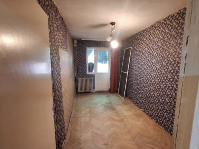 Apartament cu 3 camere + boxa, zona Sagului imagine mica 9, foxfort.ro