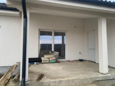 Duplex cu 3 camere si teren de 365 mp, zona Sag imagine mica 12, foxfort.ro