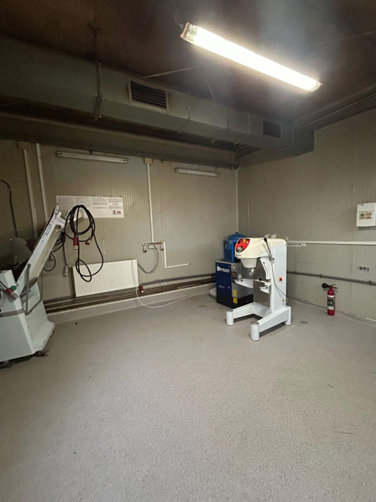 Hala industriala de inchiriat – productie/depozitare + birouri, zona Ronat 7, foxfort.ro