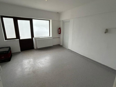 Hala industriala de inchiriat – productie/depozitare + birouri, zona Ronat imagine mica 6, foxfort.ro