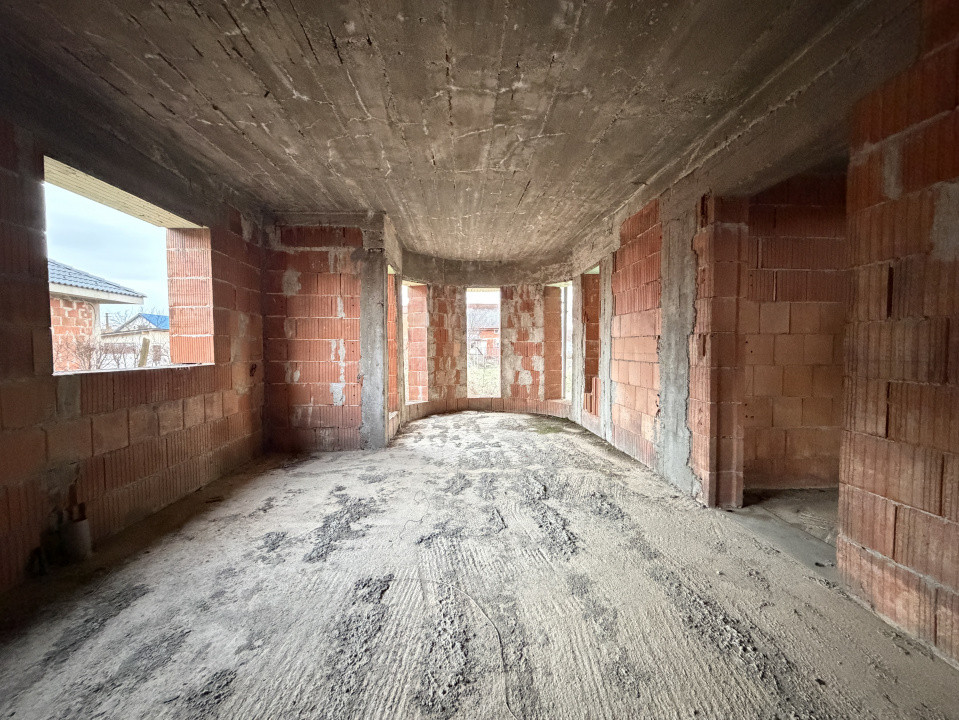 OPORTUNITATE - Casa individuala la rosu, teren de 851 mp in Peciu Nou 5, foxfort.ro