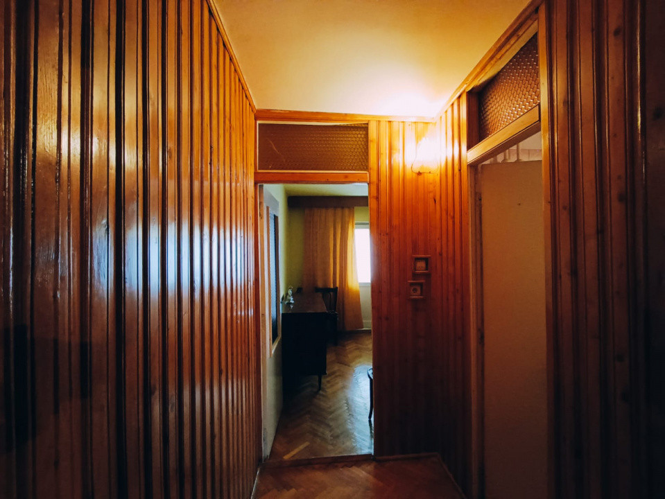 Apartament 2 camere, 56 mp, etaj 1, zona Steaua 18, foxfort.ro