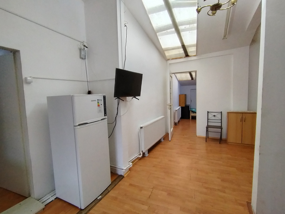 Spatiu cu 6 camere de inchiriat pentru muncitori in zona Brancoveanu 8, foxfort.ro